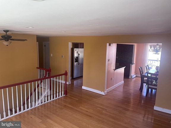 3rd image of 3676 Moosewood Ave