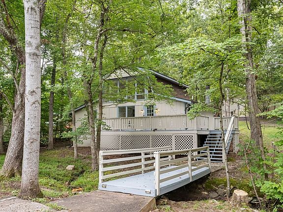 2nd image of 101 Birchside Cir