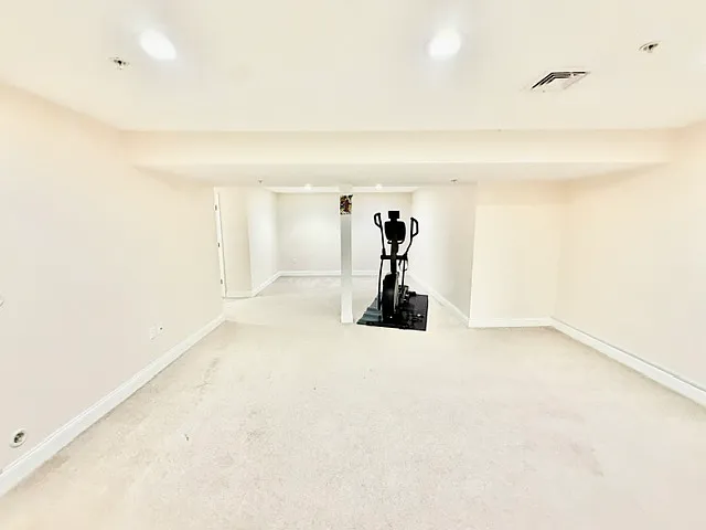 855 Main St #33 — Photo 35