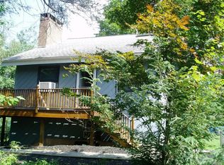 19 Morris Dr, Loch Sheldrake, NY 12759