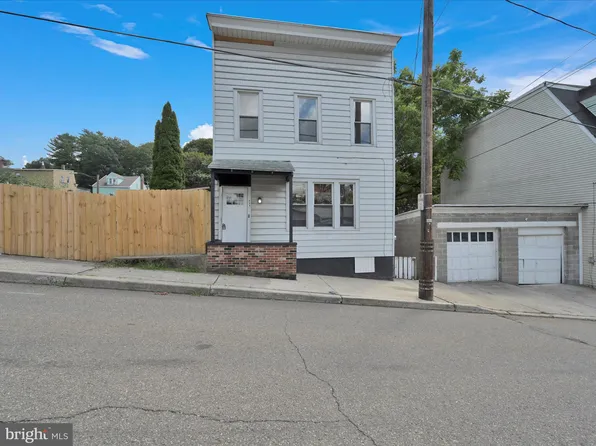 533 E Market St, Pottsville, PA 17901