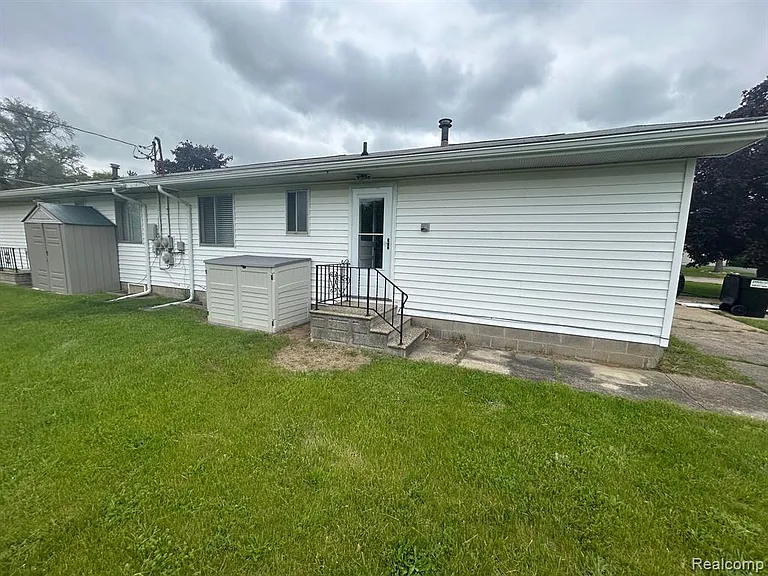 5272 Van Winkle St — Photo 10