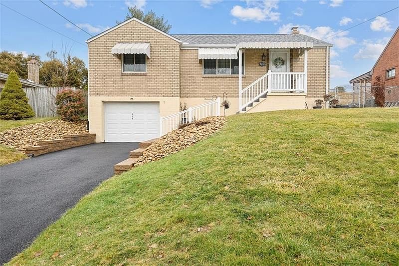 638 Regency Dr, Pittsburgh, PA 15239 Zillow