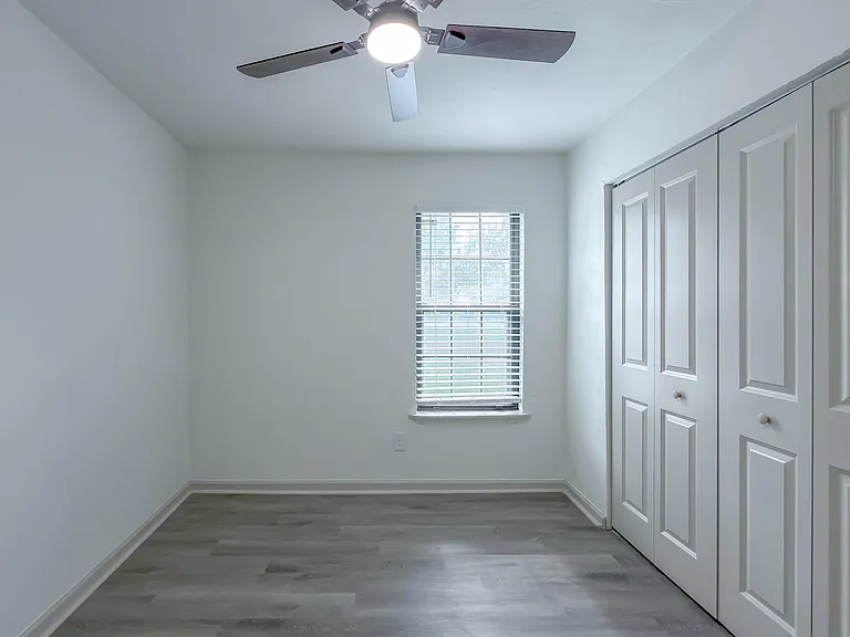 2059 Little River Ln — Photo 9