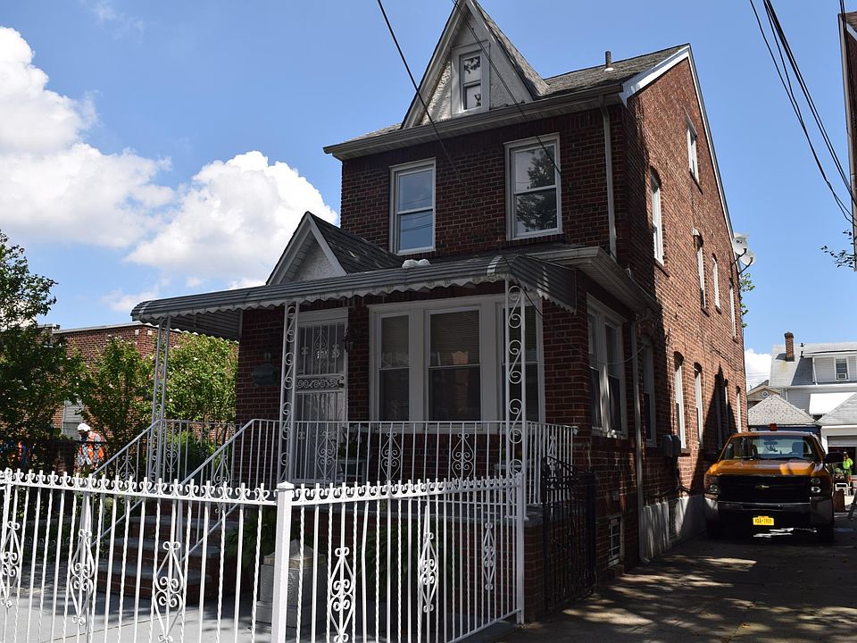 1st image of 10933 120th St