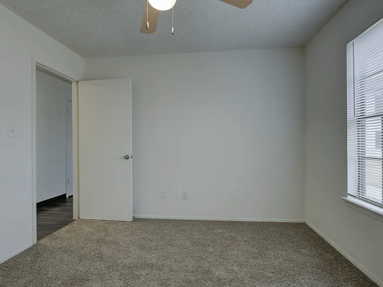 Ranch at 1856 Apartments — Photo 17