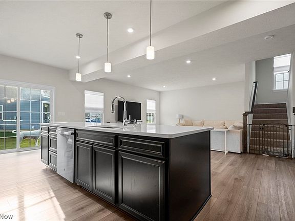 5th image of 1035 Ashford Ct