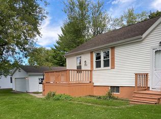 701 N 9th 1/2 St, Monmouth, IL 61462