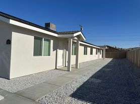 927 W Franklin Ave, Ridgecrest, CA