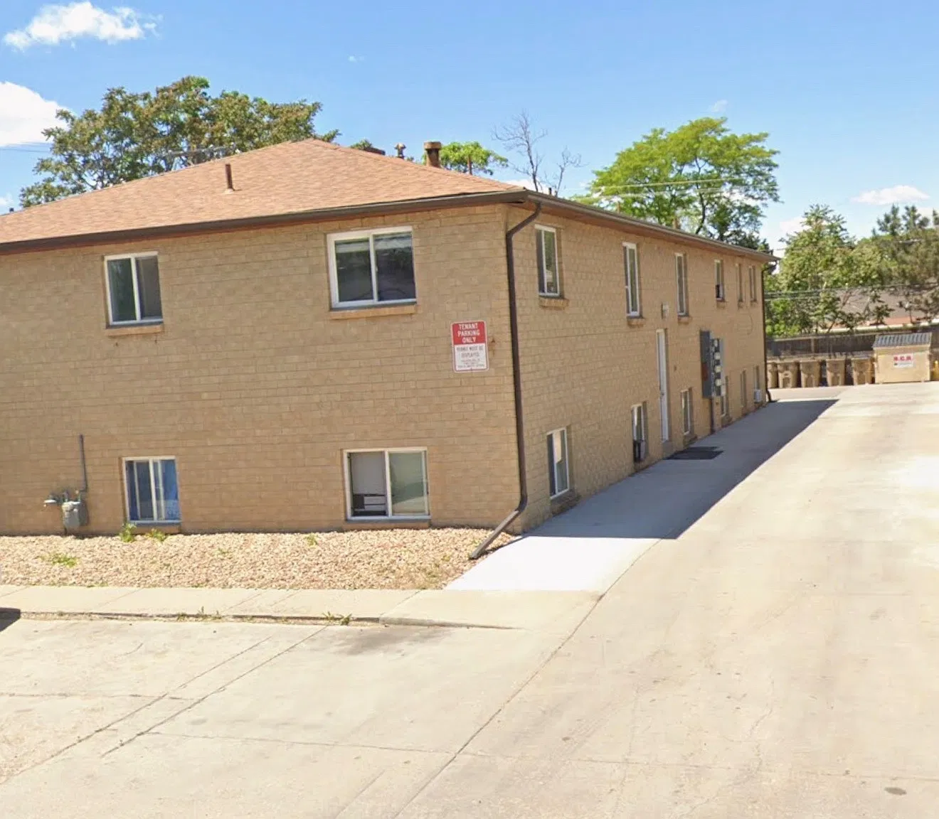 2 bed, 850 sqft, $1,600 — Photo 1