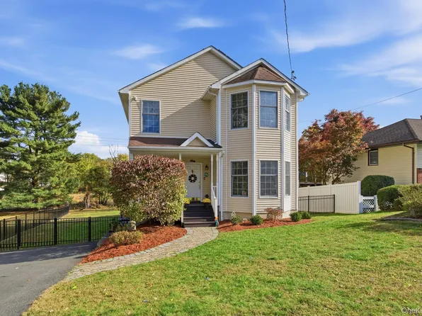 28 Hewitt Street, Garnerville, NY 10923