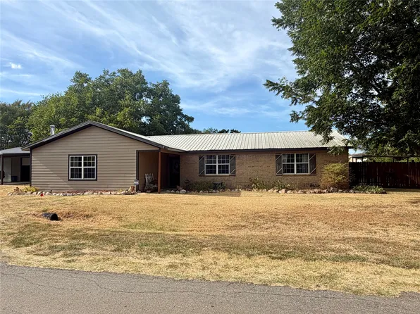 100 Nell Ln, Yantis, TX 75497