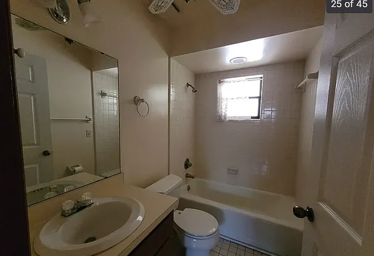 3 bed, 2926 sqft, $2,295 — Photo 2