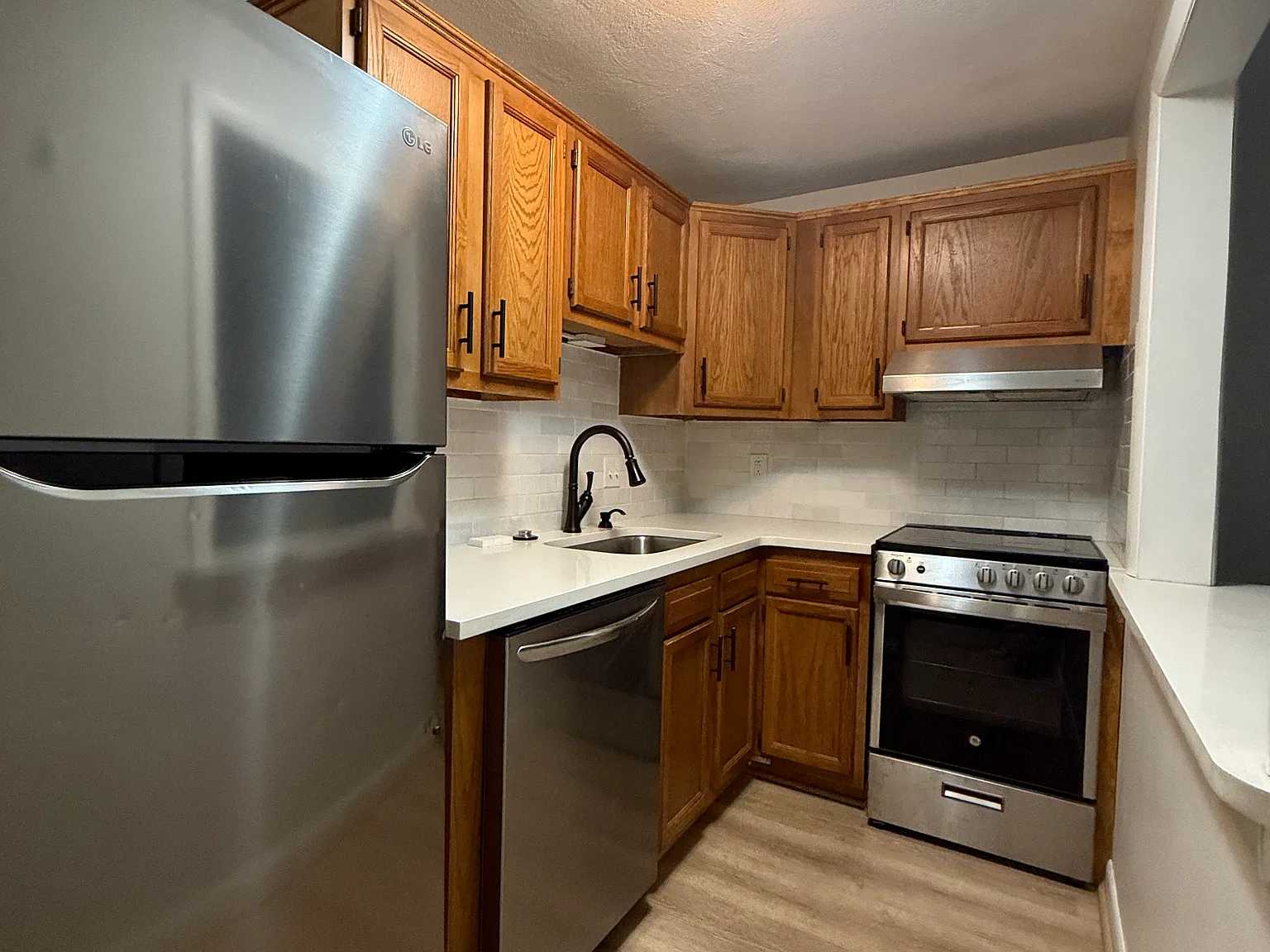 616 Boston Post Rd E — Photo 3