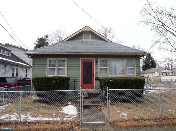 8 S Harley Ave, Gloucester City, NJ 08030
