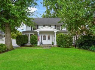 15 Irving Pl, New Rochelle, NY 10801