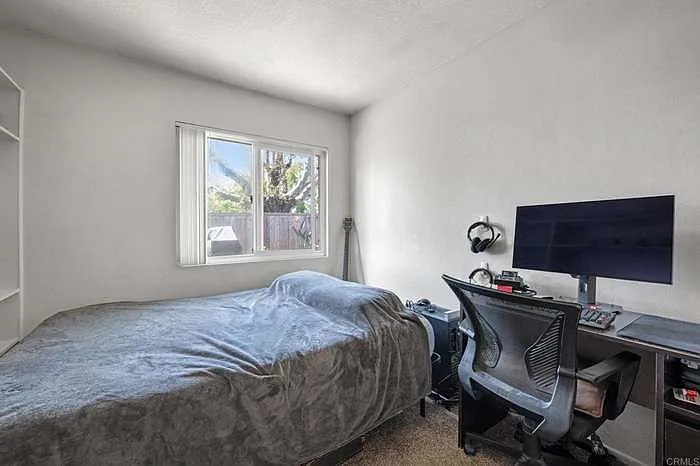 425 Blueridge Pl — Photo 9