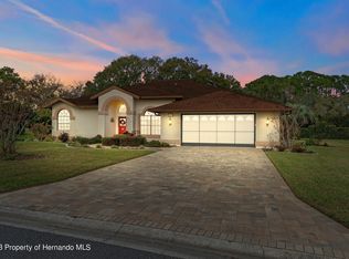 9295 Fox Hollow Ln, Weeki Wachee, FL 34613