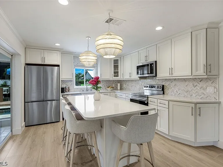 27098 Harbor Dr — Photo 16