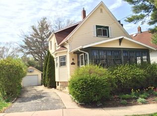 539 De Kalb Ave, Dekalb, IL 60115