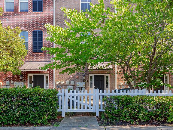 2nd image of 926F Price Ln