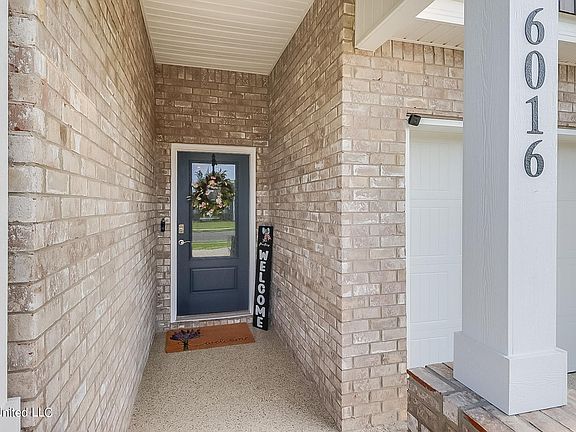 2nd image of 6016 Seagull Dr