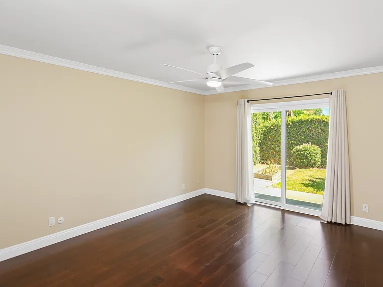 1403 E Chalynn Ave — Photo 23
