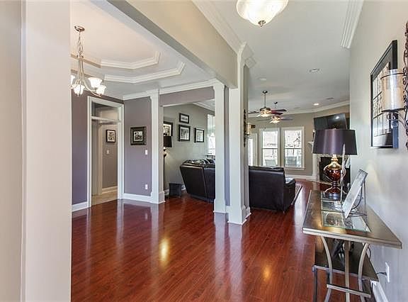 4th image of 205 Poinsettia Dr