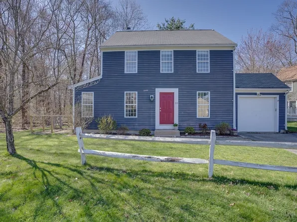 23 Blueberry Ln, Hudson, MA 01749