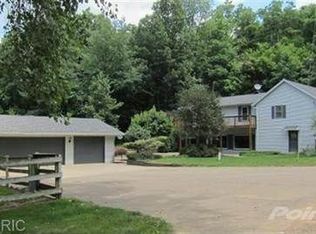 5901 Carmody Rd, Coloma, MI 49038