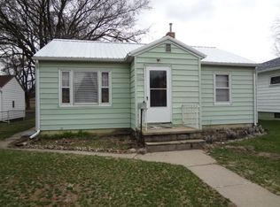 407 Sherman Ave, Waterloo, IA 50703