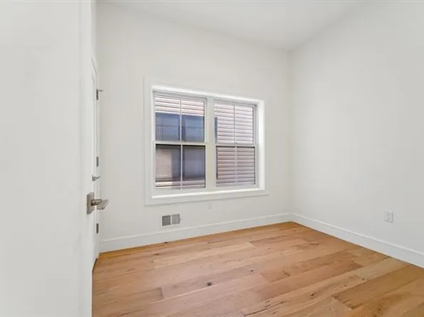 90 East 27th Street image 18 of 43