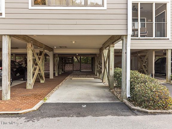 2nd image of 590 Marina Drive #D-2