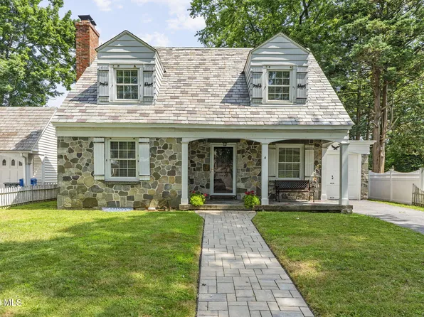 4 Berncliff Avenue, Albany, NY 12208