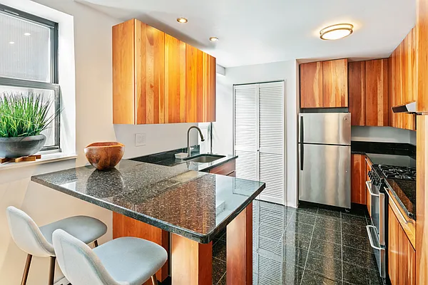 Sold by Compass | media 2