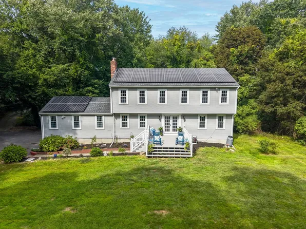 543 Central St, Holliston, MA 01746
