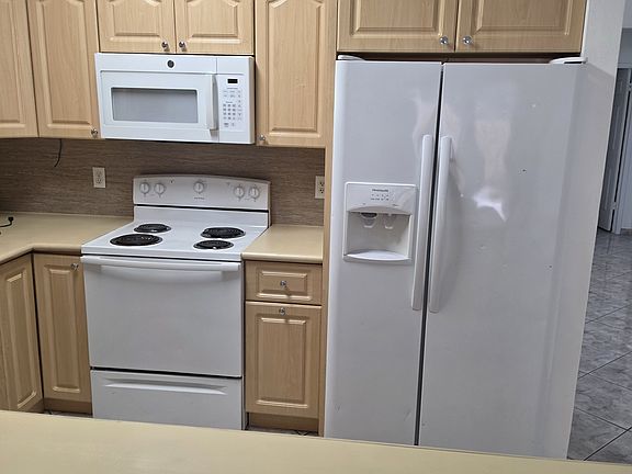 3rd image of 7579 W 30th Ct