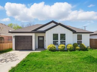 559 Elkhart Ave, Dallas, TX 75217
