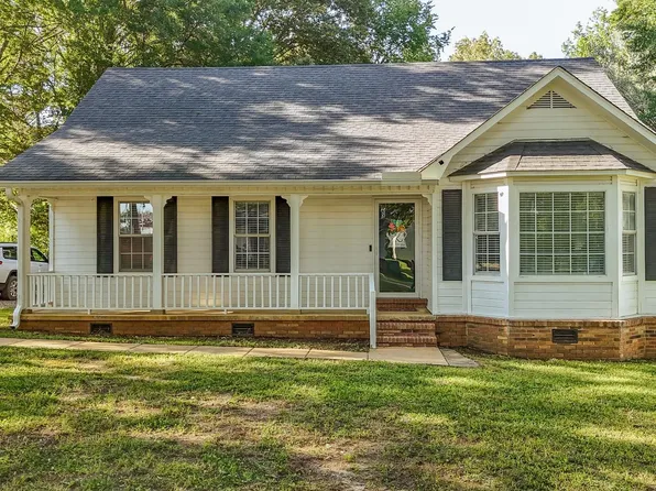 250 Parkview Dr, Savannah, TN 38372