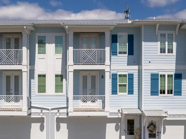 213 English Cove Ct, Gulf Breeze, FL 32561