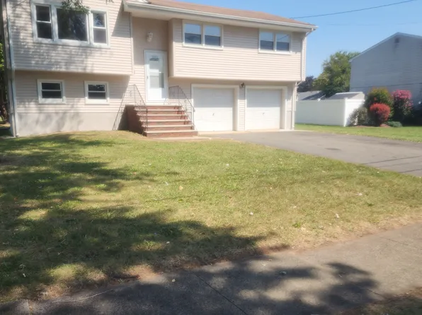 1435 Seminole Rd, North Brunswick, NJ 08902