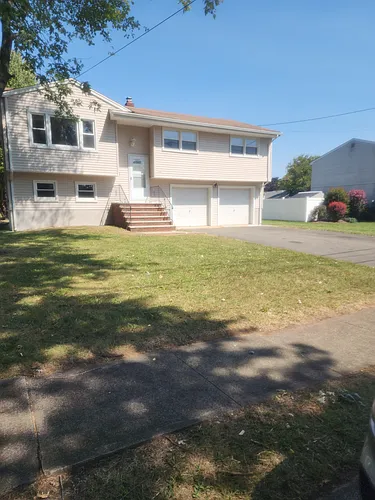 1435 Seminole Rd Photo 1