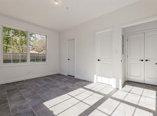 Kenelly Square, Congers, NY 10920