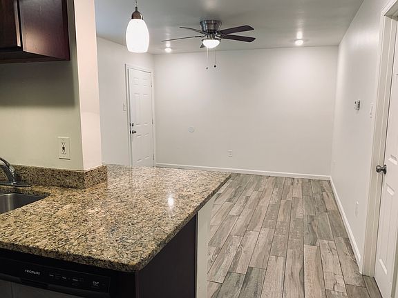 4th image of 828 Martin Behrman Ave #2