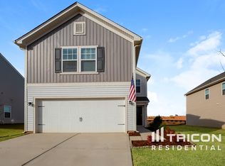 149 Hidden Lakes Rd, Statesville, NC 28677