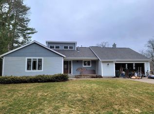 13869 136th Ave, Grand Haven, MI 49417