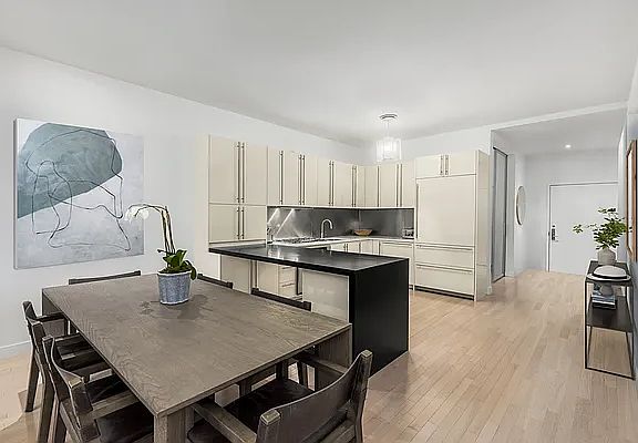 2nd image of 60 W 20th St #5K