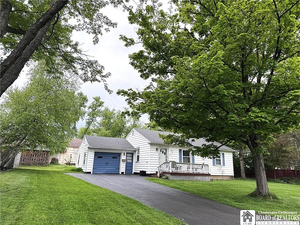 1st image of 24 Lowell Pl