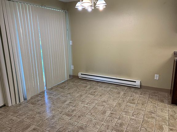 4th image of 517 172nd St E Unit A