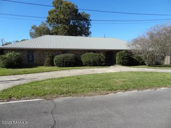 104 Azalea Dr, Abbeville, LA 70510